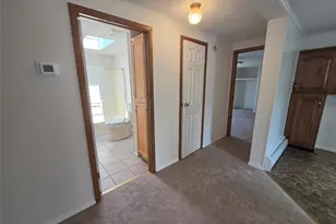 162 Village Cir W, Manorville, NY 11949 - Photo 5