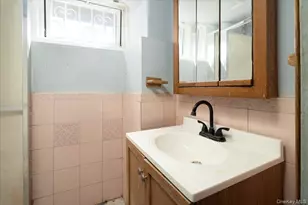 211-10 34th Rd, Bayside, NY 11361 - Photo 15