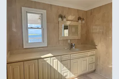 839 W Park Avenue, Long Beach, NY 11561 - Photo 17