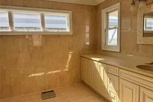 839 W Park Ave, Long Beach, NY 11561 - Photo 15