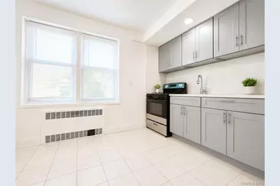 8511 34th Avenue #3H, Jackson Heights, NY 11372 - Photo 5