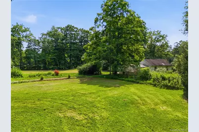 225 Succabone Road, Bedford Corners, NY 10549 - Photo 9