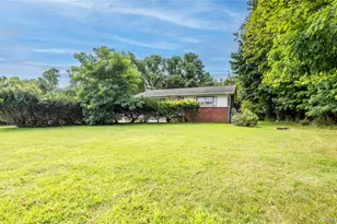 38 Sams Path, Rocky Point, NY 11778 - Photo 3