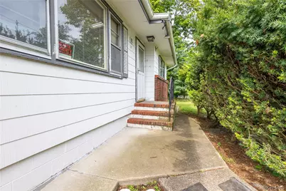 38 Sams Path, Rocky Point, NY 11778 - Photo 5
