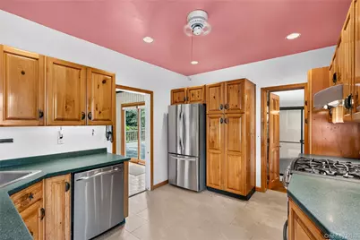 51 Hamilton Street, Sayville, NY 11782 - Photo 3