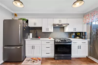 6991 Caldwell Avenue, Maspeth, NY 11378 - Photo 5
