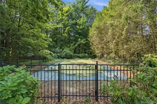 897 Ripley Ln, Muttontown, NY 11771 - Photo 37