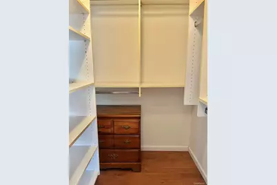 10 Canterbury Road #1-B, Great Neck, NY 11021 - Photo 15