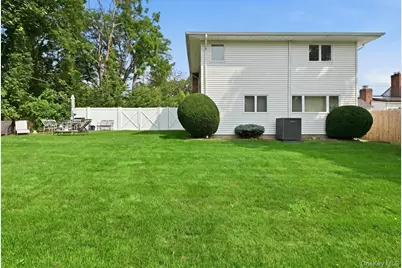 3790 Waverly Avenue, Seaford, NY 11783 - Photo 29