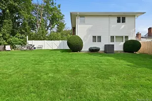 3790 Waverly Ave, Seaford, NY 11783 - Photo 29