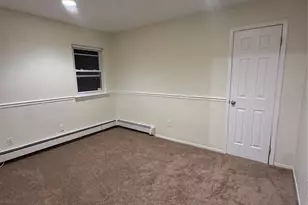 143 E Parkview Dr, Shirley, NY 11967 - Photo 7