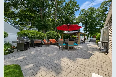 4 Halfcircle Drive, Holbrook, NY 11741 - Photo 25