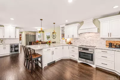 22 Ashley Lane, Shoreham, NY 11786 - Photo 9