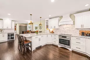 22 Ashley Ln, Shoreham, NY 11786 - Photo 9