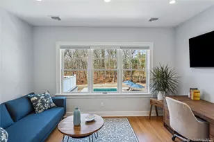 9 Mill Rd, Remsenburg, NY 11960 - Photo 17
