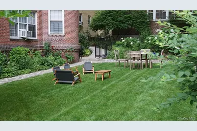 77-12 35th Avenue #A11, Jackson Heights, NY 11372 - Photo 5