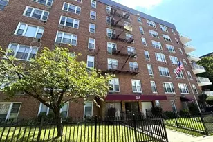 250 N Broadway, Yonkers, NY 10701 - Photo 3