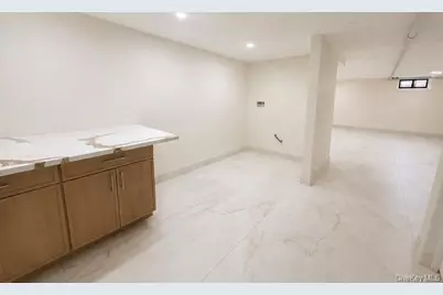73-05 Cook Avenue, Middle Village, NY 11379 - Photo 9