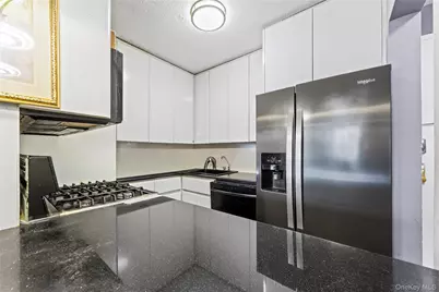 150-38 Union Turnpike #1A, Flushing, NY 11367 - Photo 9