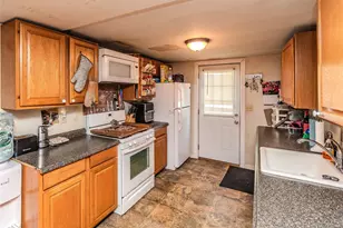 95 Riley Rd, New Windsor, NY 12553 - Photo 9