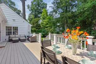 69 Eakins Rd, Manhasset, NY 11030 - Photo 21