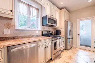 77-64 79th St, Glendale, NY 11385 - Photo 7