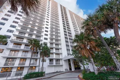 210 174th St Unit 419 Collins Avenue #419, Sunny Isles Beach, FL 33160 - Photo 1