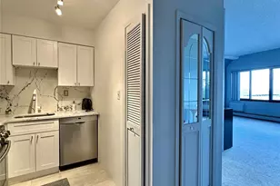 10 Bay Street Landing, New York, NY 10301 - Photo 11