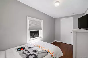 126 Cotton Ln, Levittown, NY 11756 - Photo 21