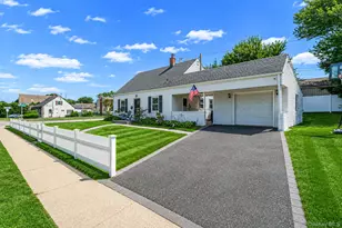 126 Cotton Ln, Levittown, NY 11756 - Photo 5