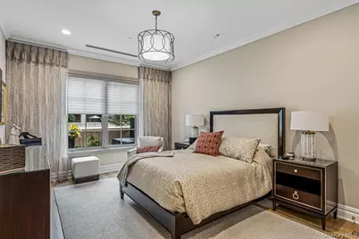 6000 Royal Court #6006, North Hills, NY 11040 - Photo 13