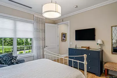6000 Royal Court #6006, North Hills, NY 11040 - Photo 17