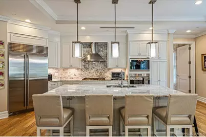 6000 Royal Court #6006, North Hills, NY 11040 - Photo 11