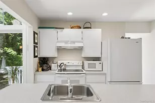 640 Hands Creek Rd, East Hampton, NY 11937 - Photo 9