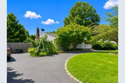 6 Flushing Street, Holtsville, NY 11742 - Photo 5
