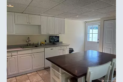 275 Evergreen Avenue, Huntington Station, NY 11746 - Photo 15