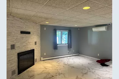 275 Evergreen Avenue, Huntington Station, NY 11746 - Photo 3