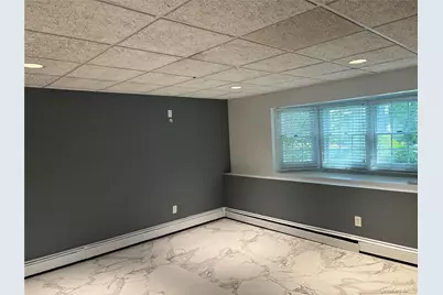 275 Evergreen Avenue, Huntington Station, NY 11746 - Photo 5