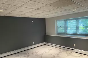 275 Evergreen Ave, Huntington Station, NY 11746 - Photo 5