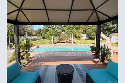 6 N Howells Point Road, Bellport, NY 11713 - Photo 3