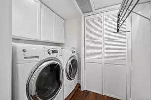 224-20 92nd Ave, Queens Village, NY 11428 - Photo 23