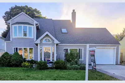 20 Daisy Lane, Levittown, NY 11756 - Photo 1
