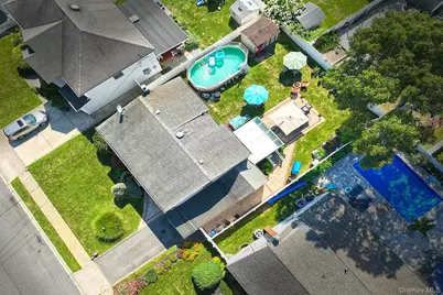 108 Connecticut Avenue, Massapequa, NY 11758 - Photo 39