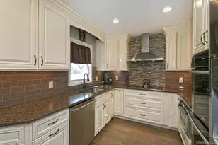 108 Connecticut Ave, Massapequa, NY 11758 - Photo 13