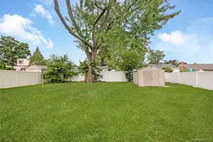 11 Delano Pl, West Babylon, NY 11704 - Photo 9