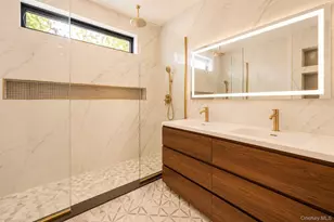 51-42 35th St, Long Island City, NY 11101 - Photo 15