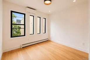 51-42 35th St, Long Island City, NY 11101 - Photo 17