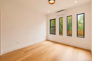51-42 35th St, Long Island City, NY 11101 - Photo 13