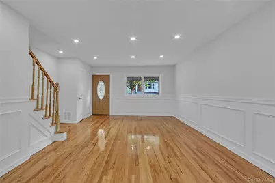 931 E 232nd Street, Bronx, NY 10466 - Photo 3