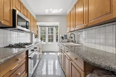 9 Whitson Street, Forest Hills, NY 11375 - Photo 5